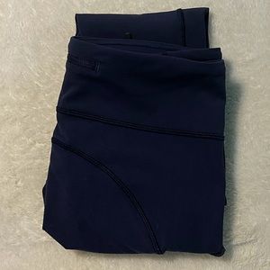 SIZE 6 LULULEMON LEGGINGS